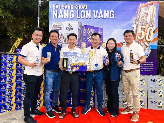  Người đàn ông Hà Nội may mắn trúng lon vàng